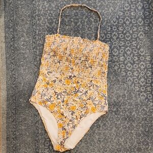 Cupshe Yellow and Cream Floral Swimsuit